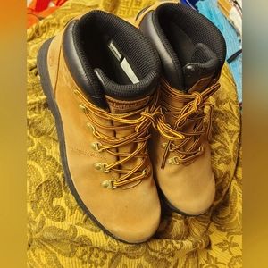 Mens timberland hiking boots 10.5